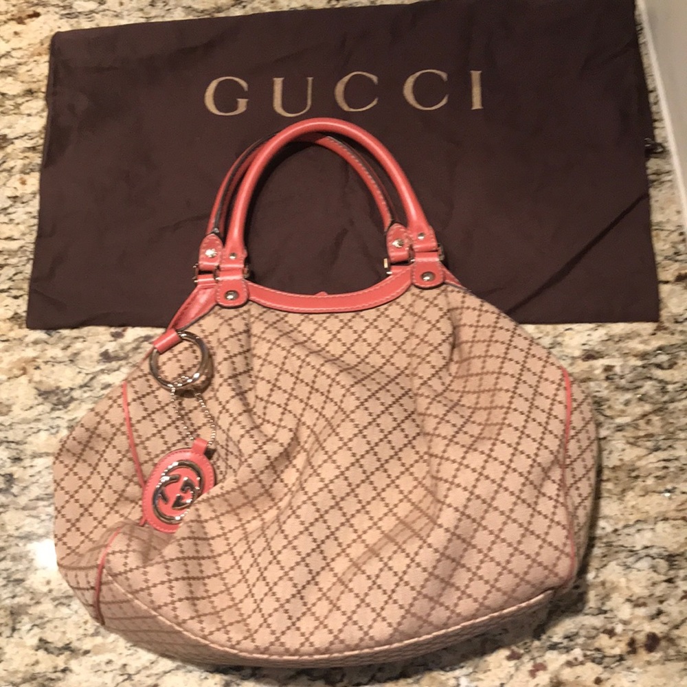Gucci Shoulder Bag